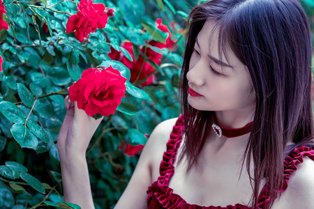 （乡村行·看振兴）山西襄垣：蜜桃催热“采摘游” 甜了民心富了村头